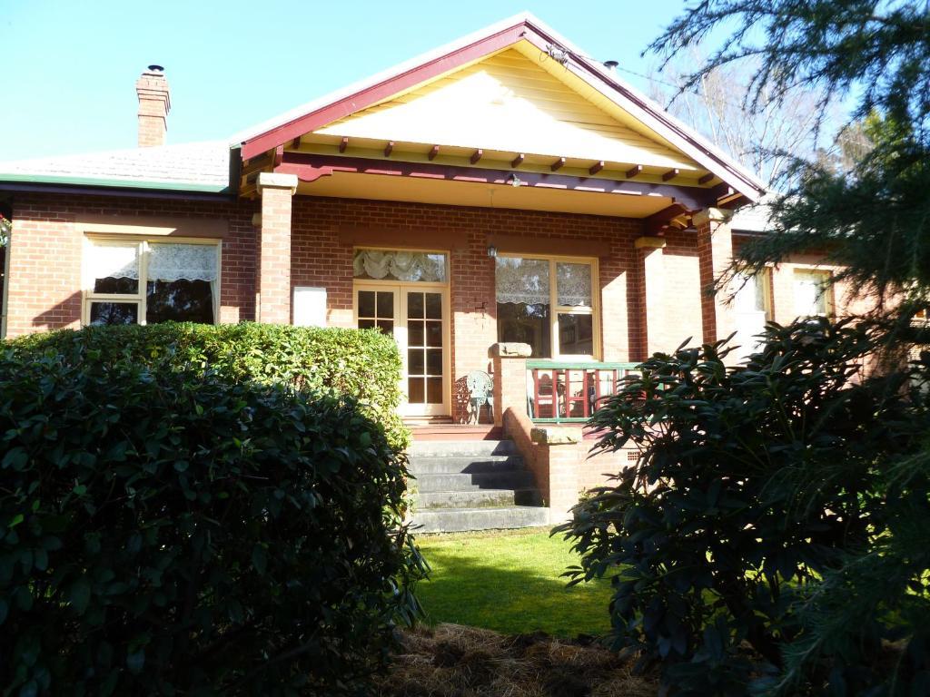 Donalea Bed And Breakfast & Riverview Apartment Castle Forbes Bay Exterior photo