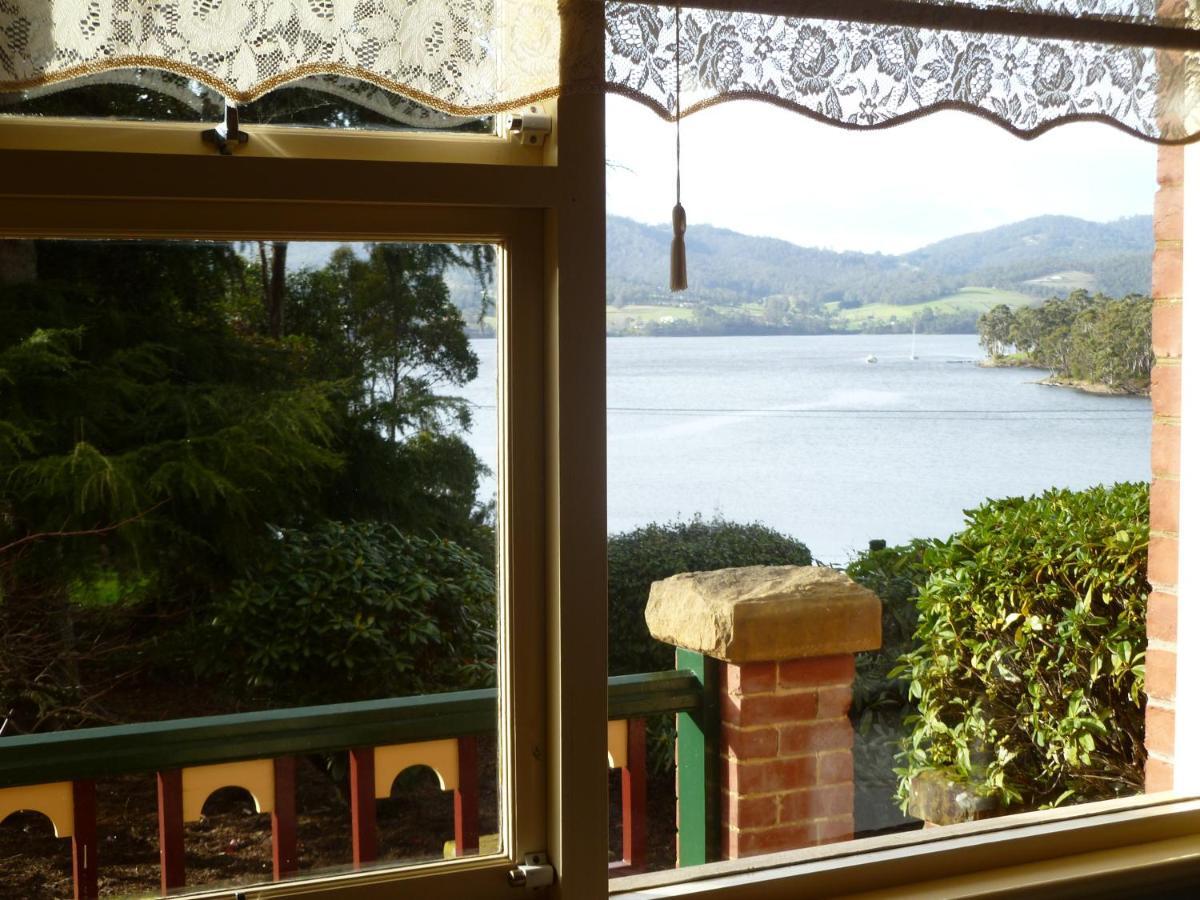 Donalea Bed And Breakfast & Riverview Apartment Castle Forbes Bay Exterior photo